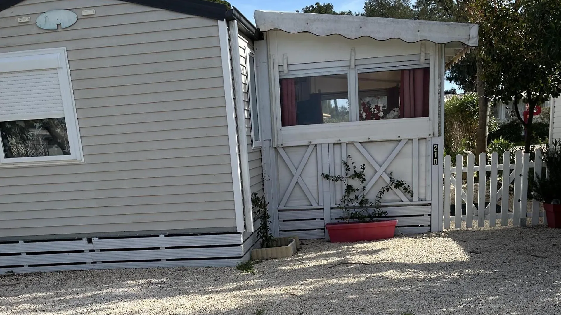 Mobil Home 200M De La Mer Hyeres